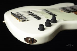 Handmade Aura Jazz Bass FG