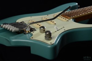 Handmade Aura Evocaster Headless Guitar